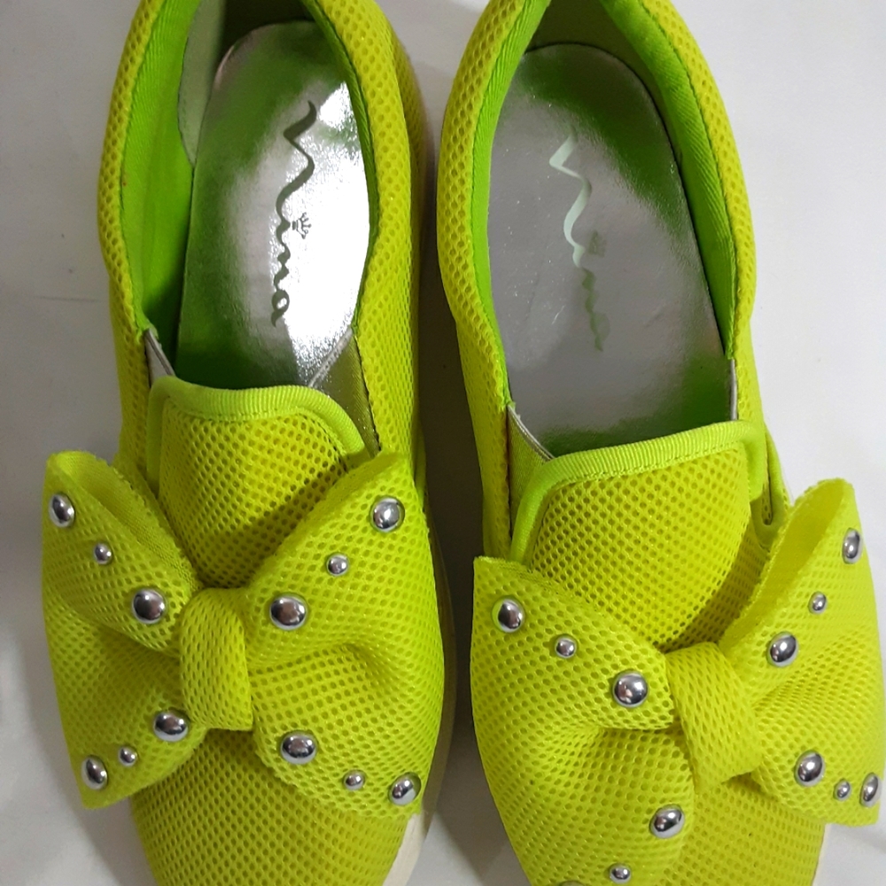 Nina Sneakers Fluorescent Green/Sliver size 5M